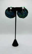 Load image into Gallery viewer, Flower Bomb Earrings - Verde