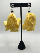 Load image into Gallery viewer, Curly CueTee Sherbet Minis - Lemon